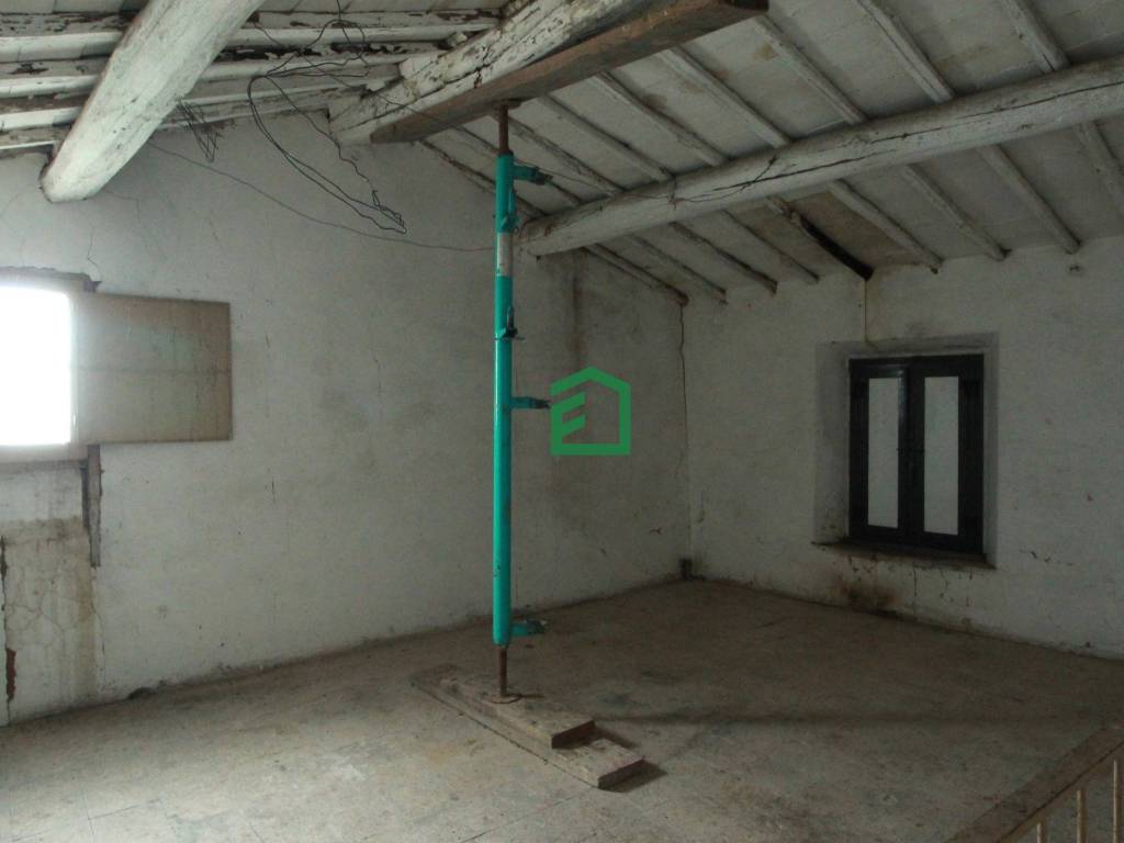 casa indipendente in vendita a Giove