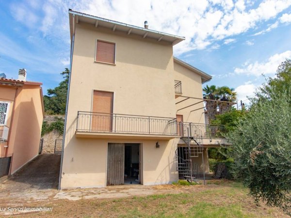 casa indipendente in vendita a Giove