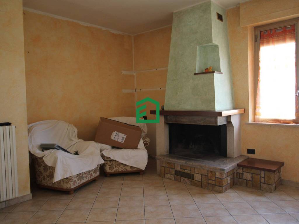 appartamento in vendita a Giove