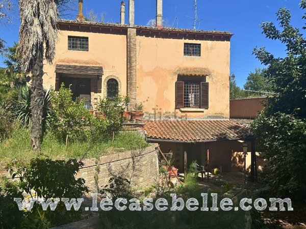 casa indipendente in vendita a Giove