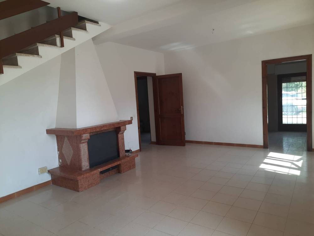 casa indipendente in vendita a Giove