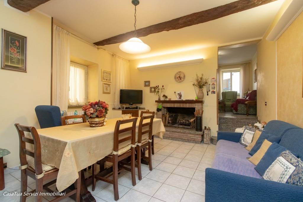 casa indipendente in vendita a Giove