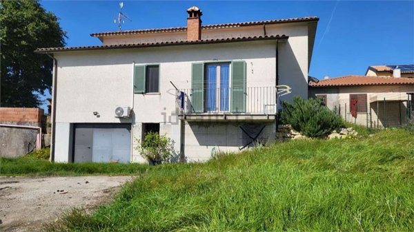 appartamento in vendita a Giove