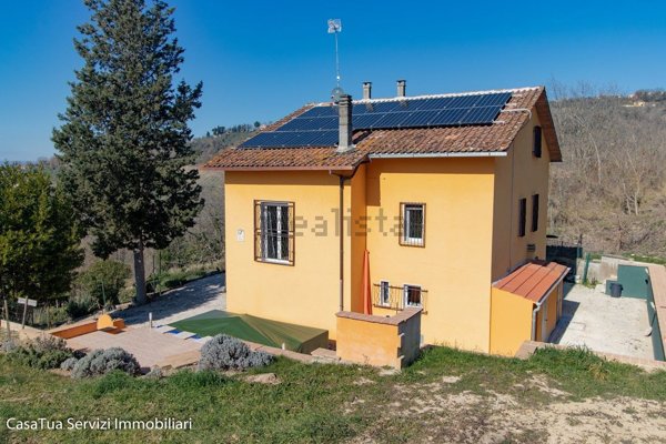 casa indipendente in vendita a Giove