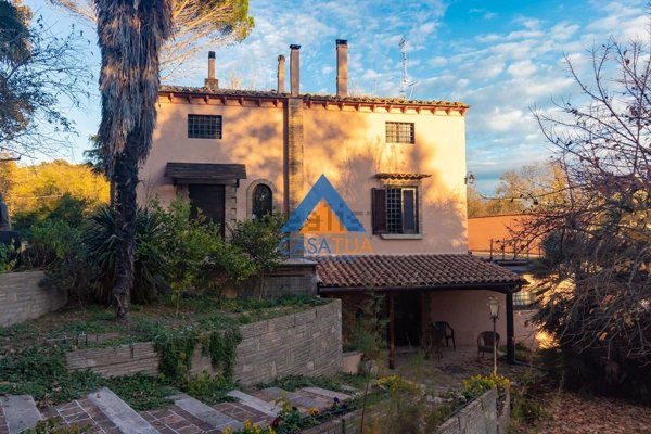 casale in vendita a Giove