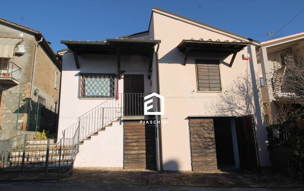 casa indipendente in vendita a Giove