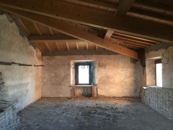 appartamento in vendita a Giove