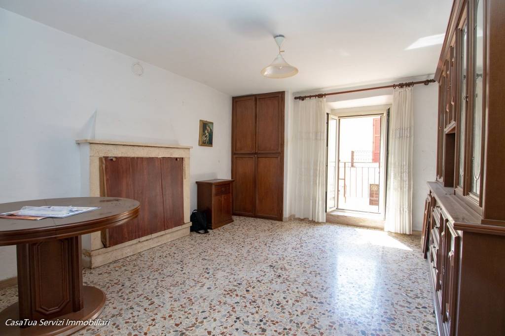 casa indipendente in vendita a Giove
