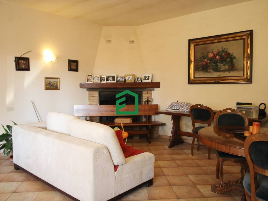 casa indipendente in vendita a Giove