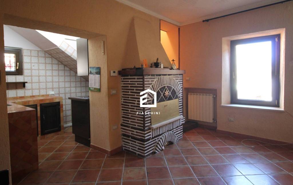 appartamento in vendita a Giove