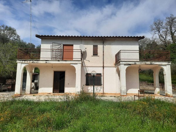 casa indipendente in vendita a Giove