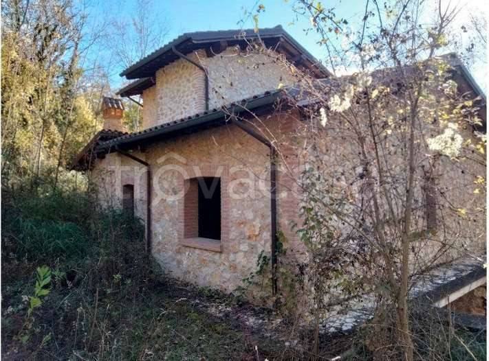 casa indipendente in vendita a Giove