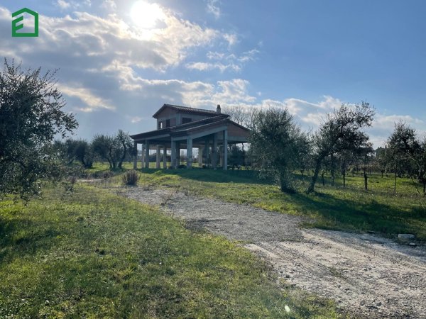 casa indipendente in vendita a Giove