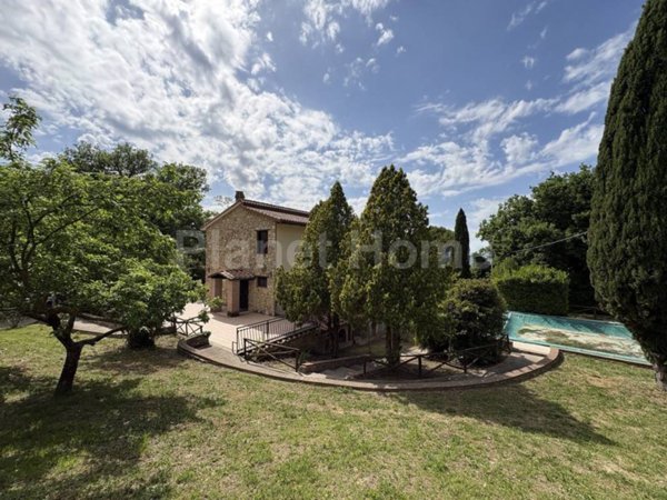 casa indipendente in vendita a Giove