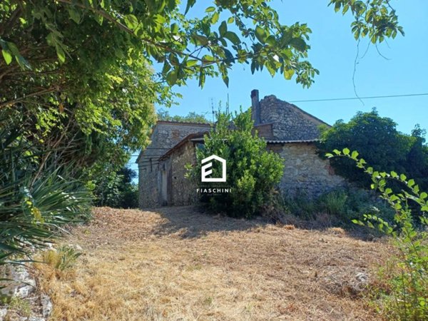 casa indipendente in vendita a Giove