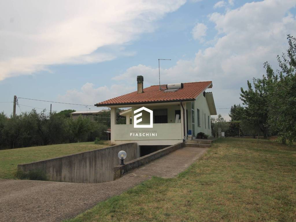 casa indipendente in vendita a Giove