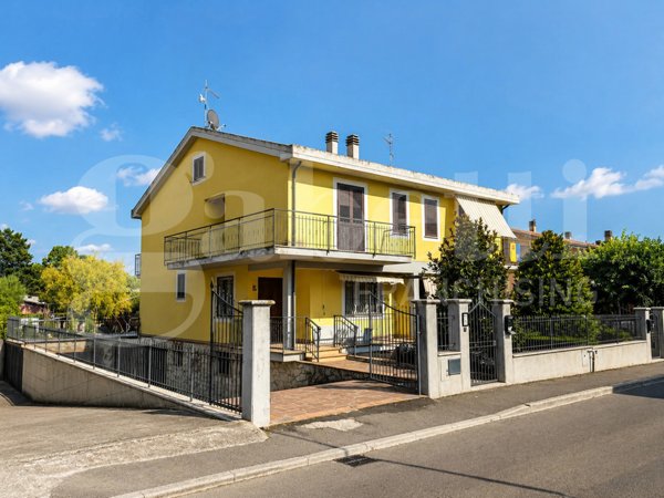 casa indipendente in vendita a Giove