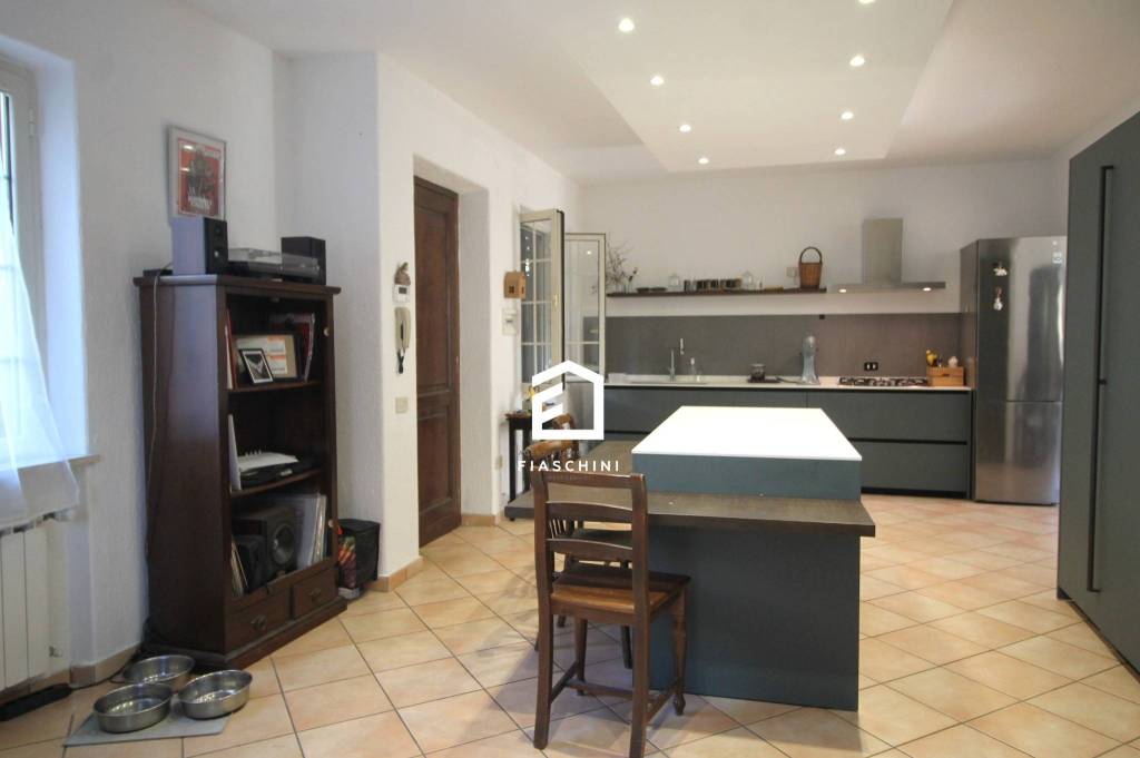 appartamento in vendita a Giove