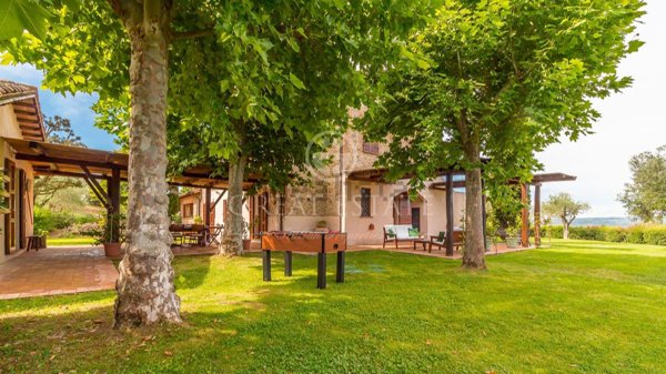 casa indipendente in vendita a Guardea