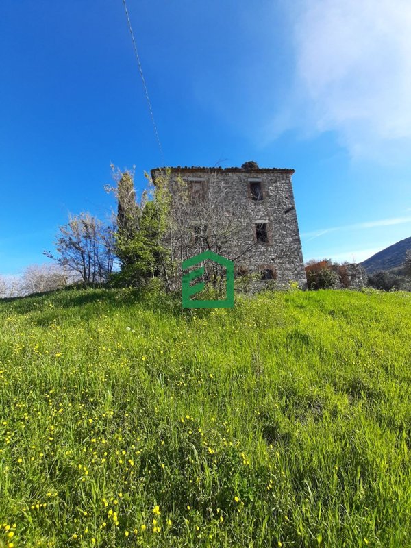esavano in vendita a Guardea
