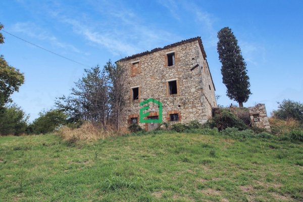 esavano in vendita a Guardea
