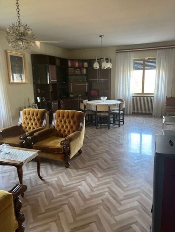 casa semindipendente in vendita a Guardea