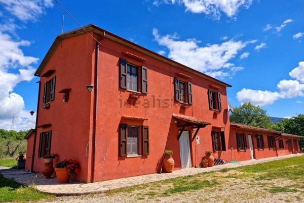 casa indipendente in vendita a Guardea