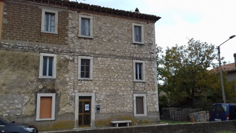 appartamento in vendita a Guardea