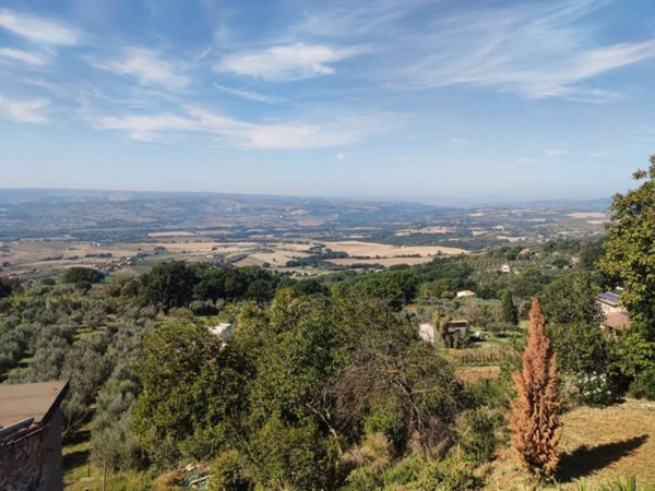 casa indipendente in vendita a Guardea