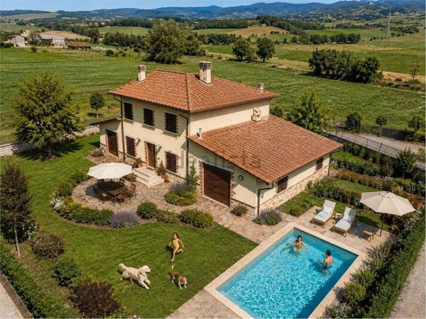 casa indipendente in vendita a Guardea