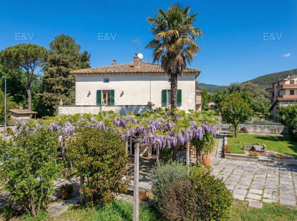 casa indipendente in vendita a Guardea