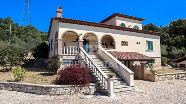 casa indipendente in vendita a Guardea