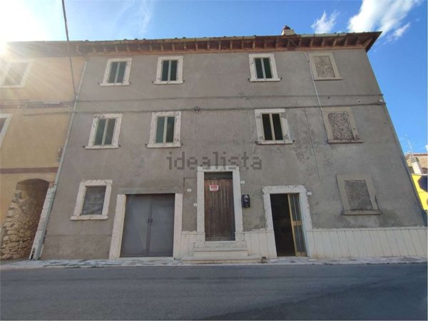 casa semindipendente in vendita a Guardea