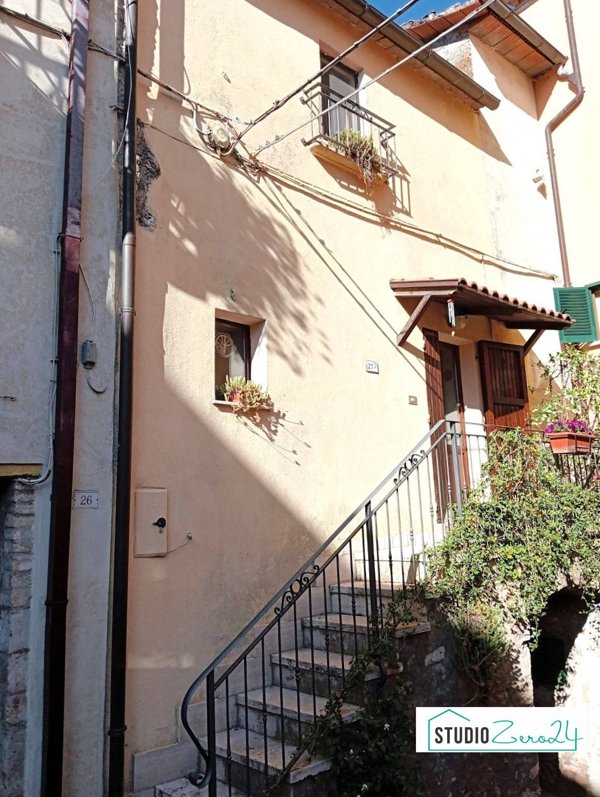 appartamento in vendita a Guardea in zona Frattuccia