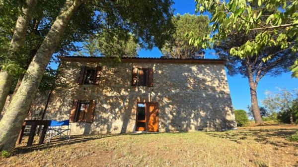 casa indipendente in vendita a Guardea in zona Frattuccia