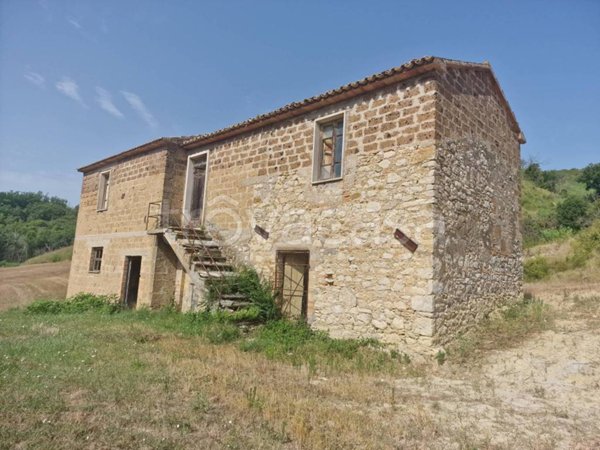 casa indipendente in vendita a Guardea