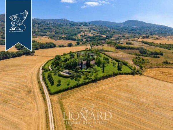 casa indipendente in vendita a Guardea