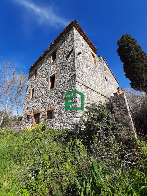 casa indipendente in vendita a Guardea