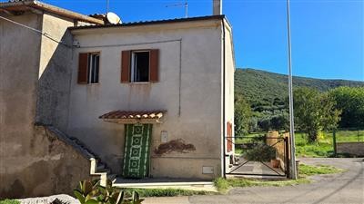 casa indipendente in vendita a Guardea in zona Cocciano