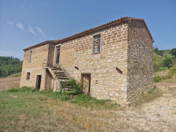 casa indipendente in vendita a Guardea