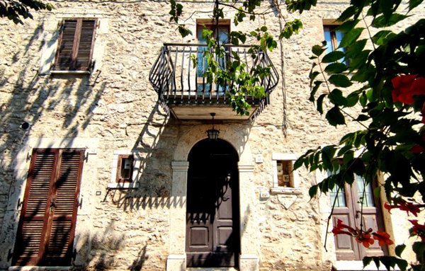 casa indipendente in vendita a Lugnano in Teverina