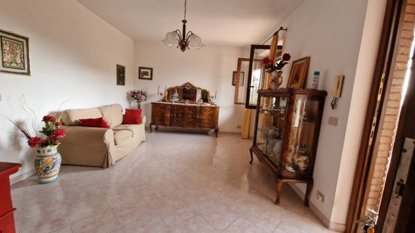 casa indipendente in vendita a Lugnano in Teverina