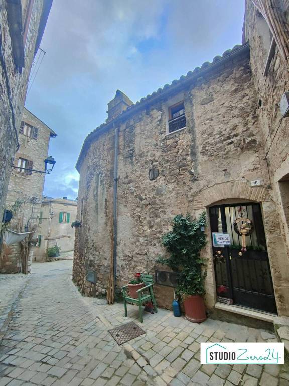 appartamento in vendita a Lugnano in Teverina