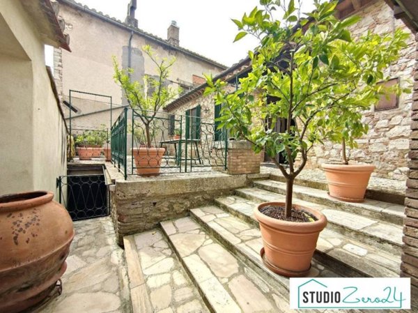 intera palazzina in vendita a Lugnano in Teverina