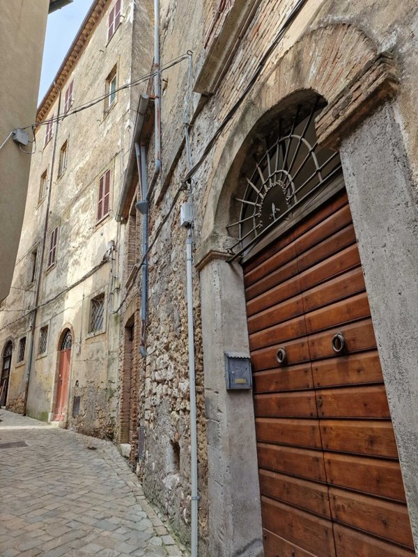 appartamento in vendita a Lugnano in Teverina