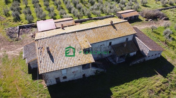 casale in vendita a Lugnano in Teverina