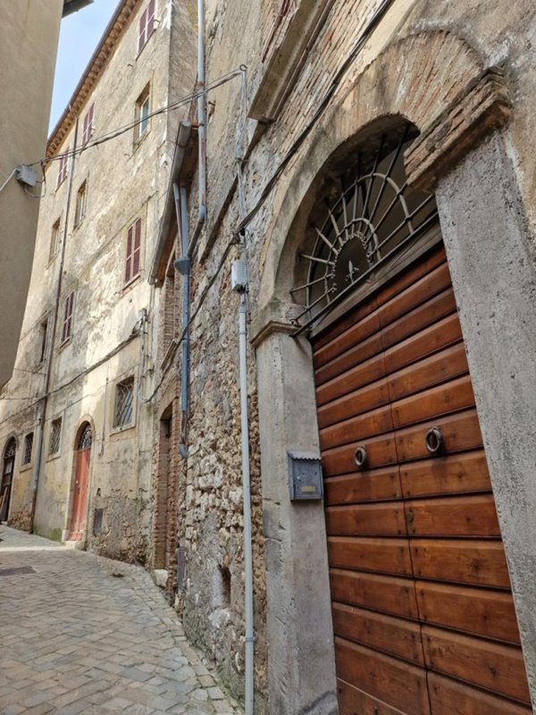 appartamento in vendita a Lugnano in Teverina