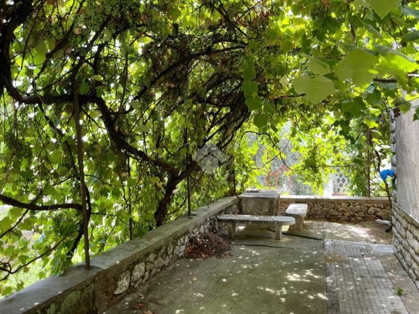 appartamento in vendita a Lugnano in Teverina