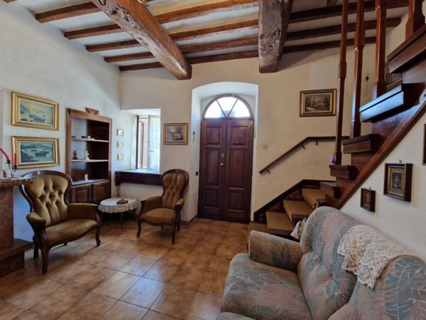 casa semindipendente in vendita a Lugnano in Teverina