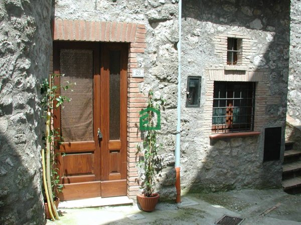 appartamento in vendita a Lugnano in Teverina